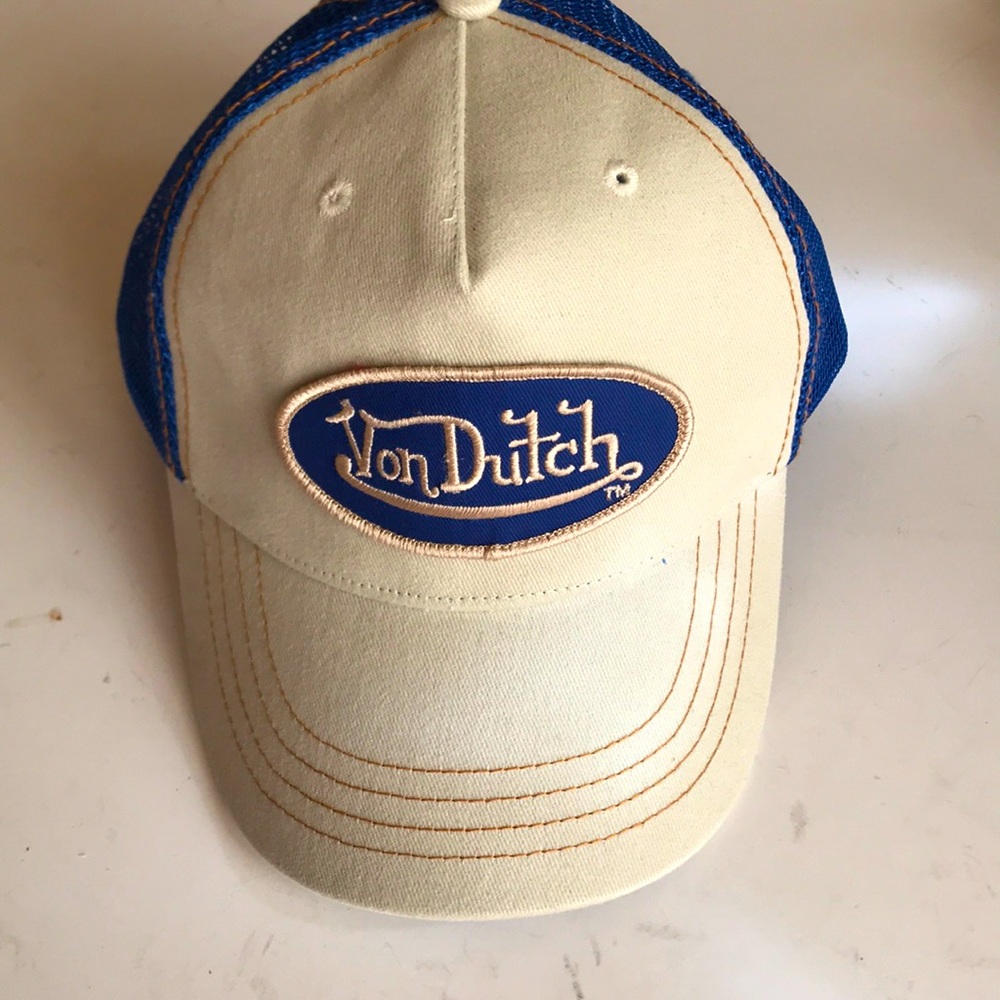 Von Dutch Trucker Cap NWOT - Boys Size 🧢